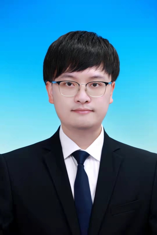 领导照片:姓 名:何志远发布日期:2021-11-2915:48信息来源:松门镇浏览
