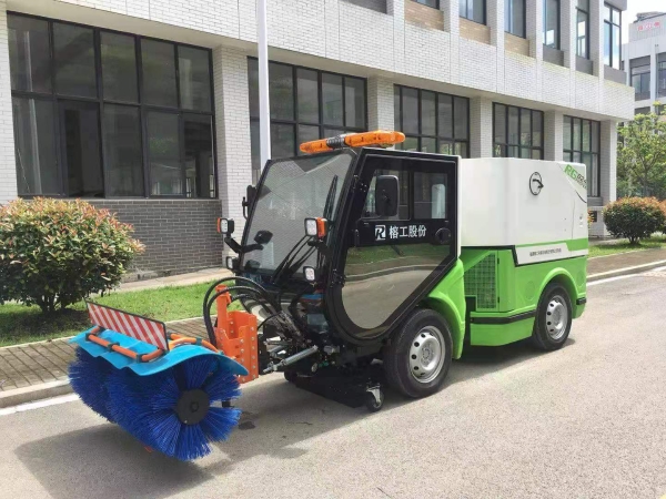 环卫工人用上新武器海宁机械化保洁全覆盖