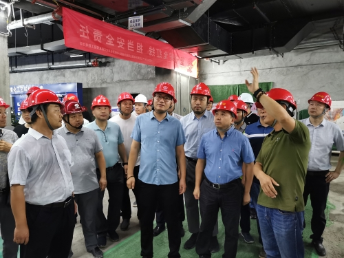 市建设局党委书记局长毛红卫督查建设施工安全生产工作