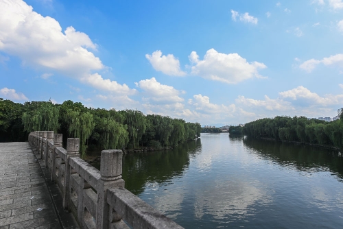 近日拍摄的绍兴古城水乡风貌。新华社记者 徐昱 摄.jpg