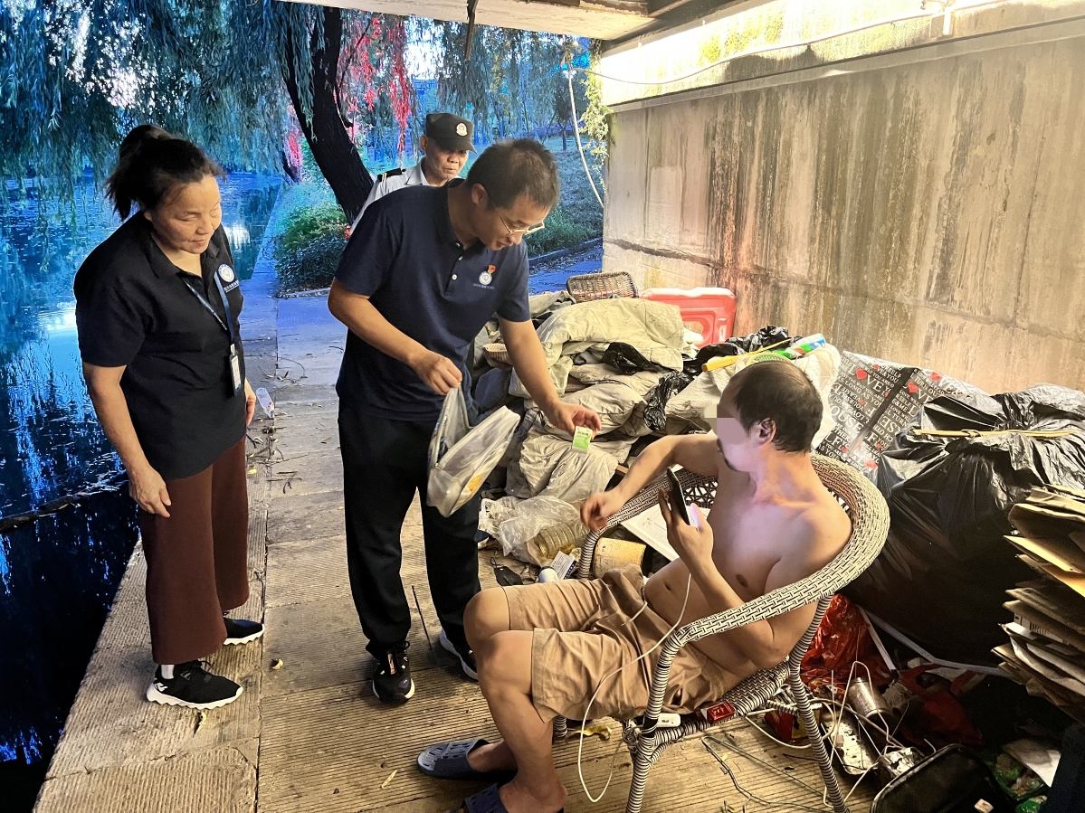 7.9水墨澜庭小区入口桥下_副本.jpg