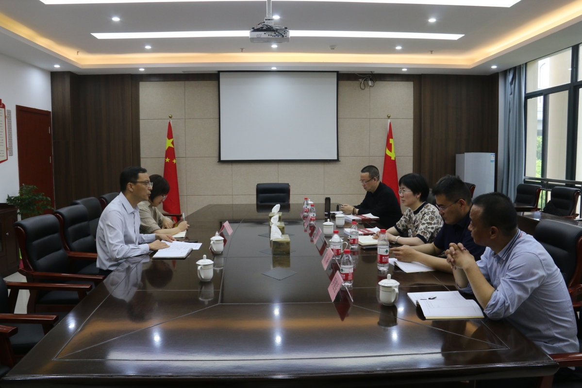 慈溪市民政局一行赴市福利中心考察交流 (2).JPG