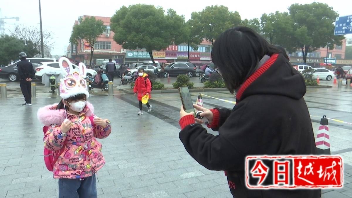 幸运红包，装扮卯兔 百盛学子喜迎开学[00-00-02][20230206-114202671]_爱奇艺.jpg