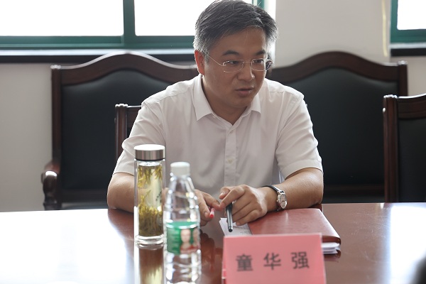 童华强赴骆驼街道敬德村调研