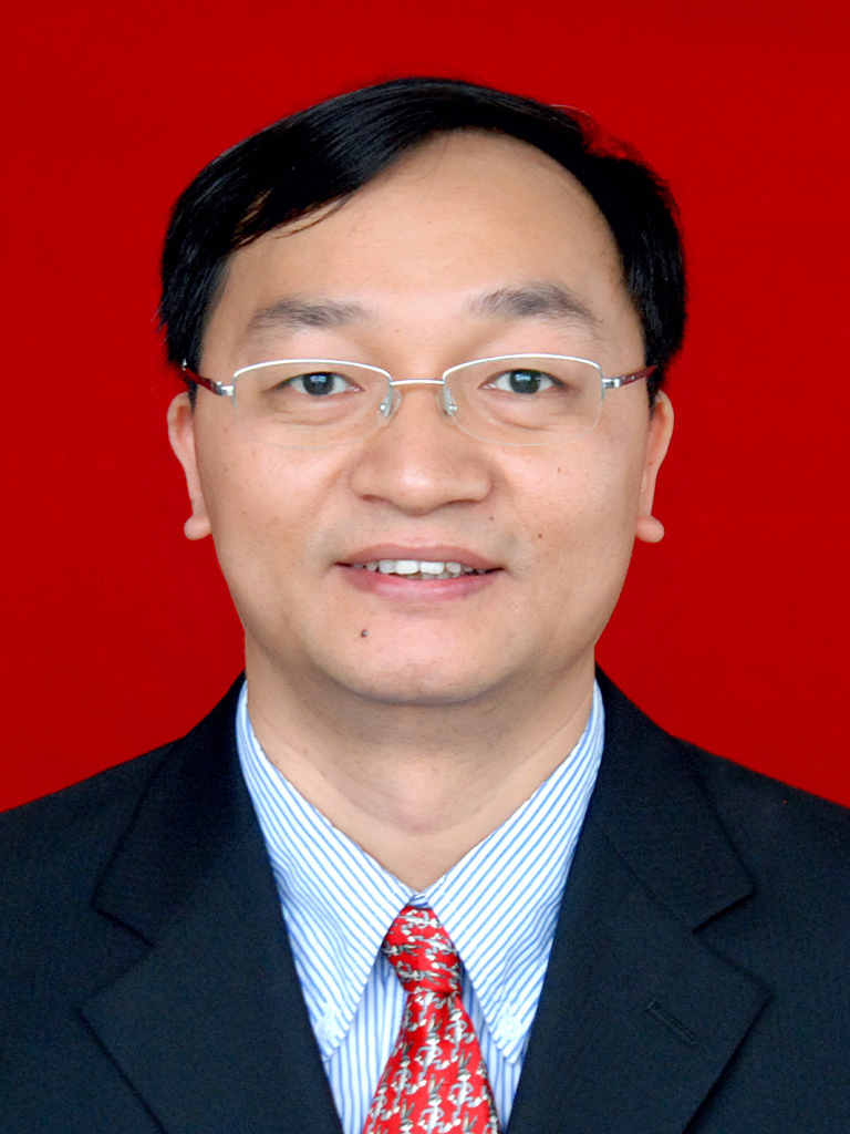 1986年参加工作,大学学历,军转干部安置,现任义乌市商务局党委委员,副