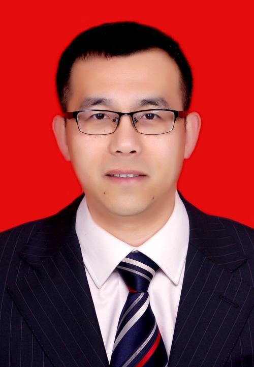 李湛姓 名领导照片职 务分管范围领导简历联系方式领导信息>政务公开>
