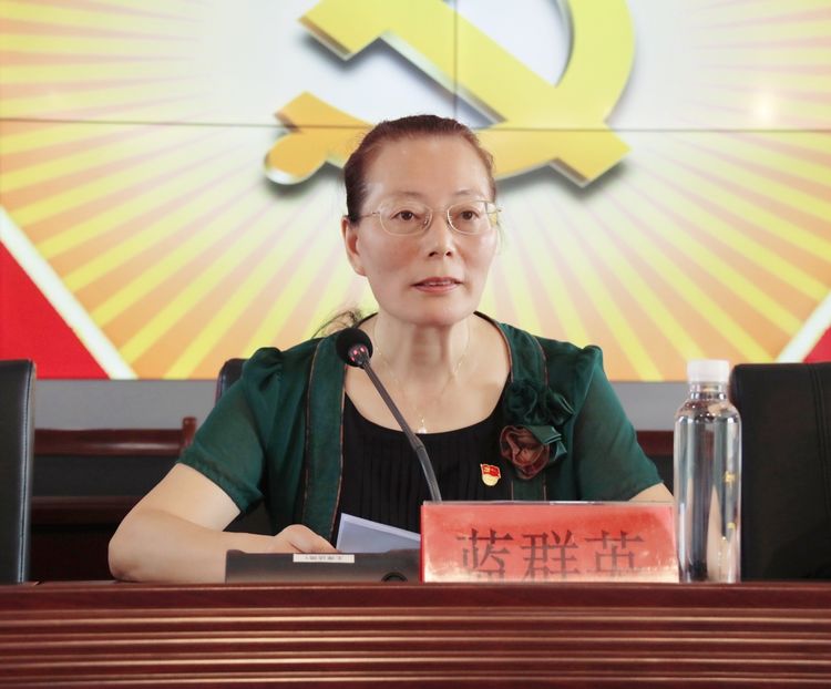 市委第二巡察组副组长胡文卿,方正茂及巡察组全体成员,开发区党工委