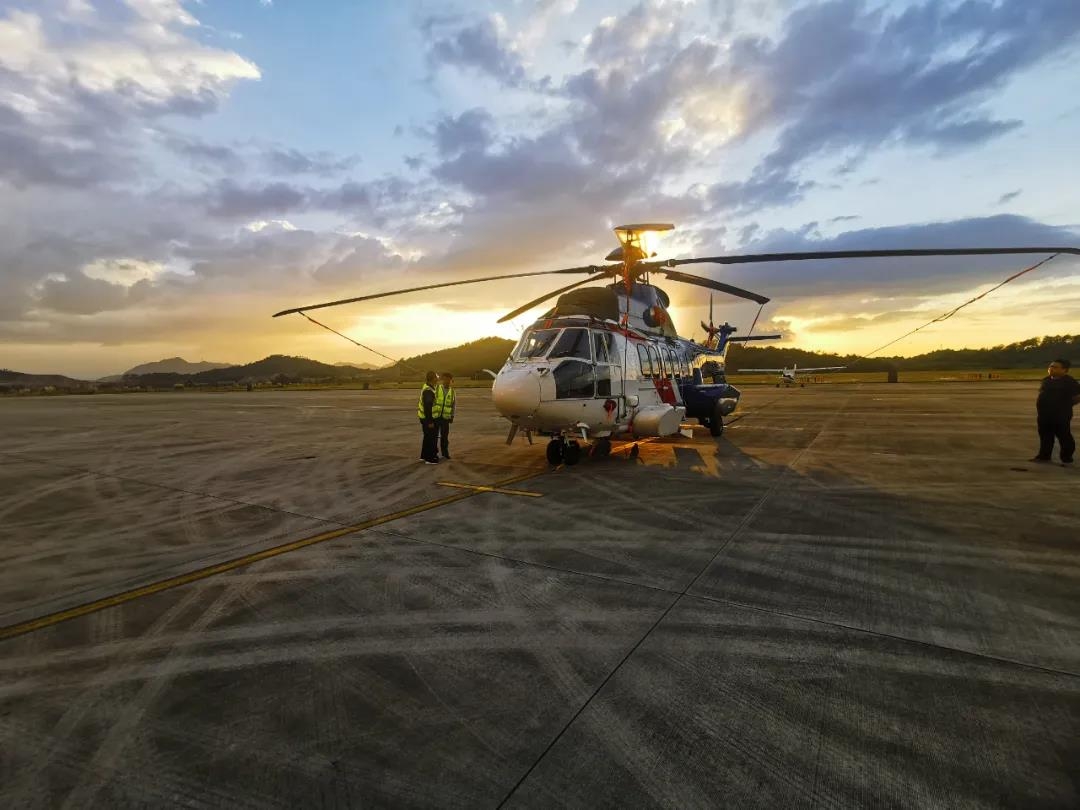 直升机再升级11吨级空客h225进驻东阳横店机场航空应急救援基地