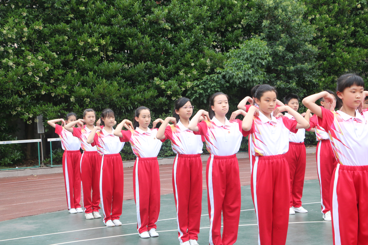 孙文英小学图片