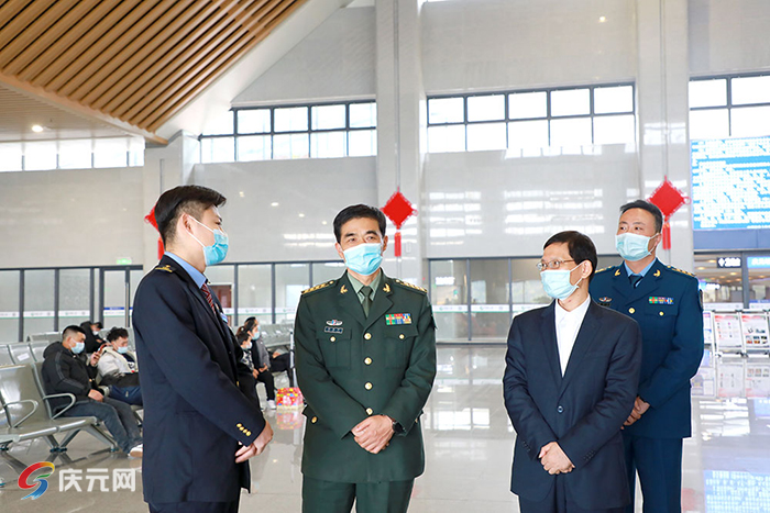 市委常委军分区政委徐海宁到庆开展春节前走访慰问安全检查活动