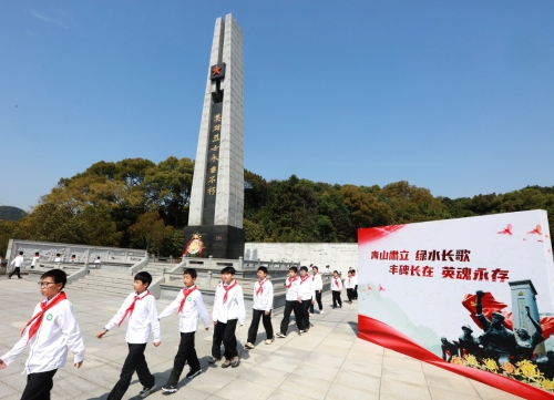 2025.4.2清明祭英烈活动.jpg